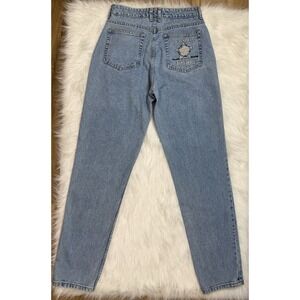 Zcavaricci-80s Vtg, High Rise, Embroidered Pocket, Long Length Jeans. Sz-32/11